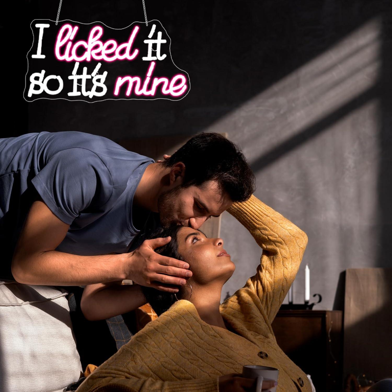 I Licked It So It's Mine Neon  - Home Decor Theme 评论和价格